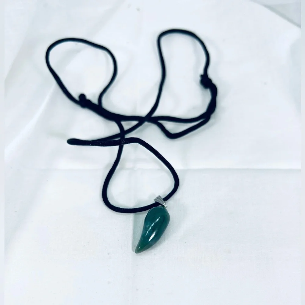 Handmade Natural Stone Green Luck Spiritual Zen Necklace Deadstock NWT Gifts NEW